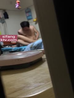 ★精品推荐★半夜被对门吵的睡不着偷偷起来看看是在干啥呢【宅男社】