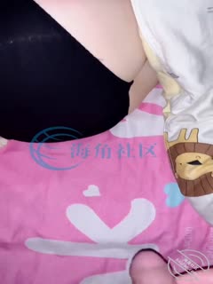 《母子乱伦》青春期的儿子给妈妈下药❤️终于进入了妈妈潮湿的阴道视频3